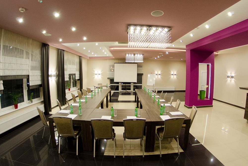 Hotel Podkowa Płock Extérieur photo